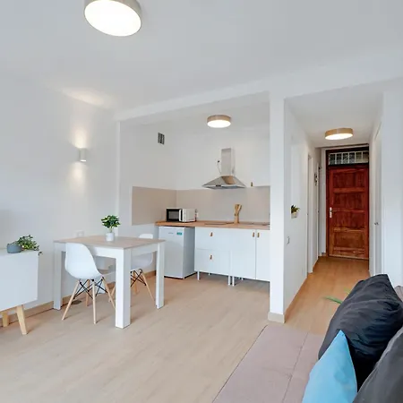 아파트 Bonito Apto Playa Americas Aptos Playa Honda By Paramount Holidays *