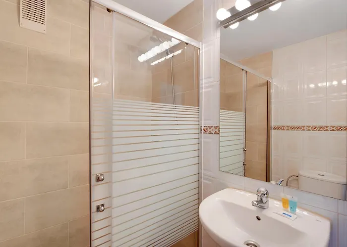 아파트 Bonito Apto Playa Americas Aptos Playa Honda By Paramount Holidays